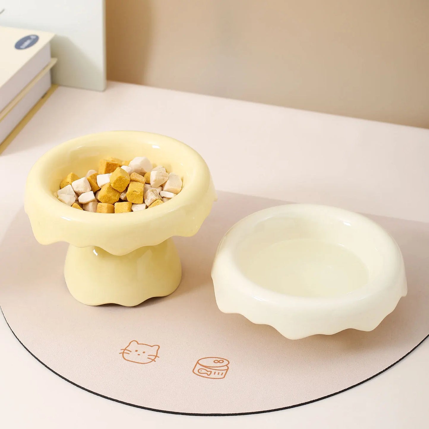 Petal Ceramic Removable Raised Pet Tableware